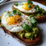 Avocado toast med æg
