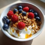 Yoghurt med granola og honning