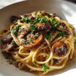 Simple Creamy Mushroom Pasta