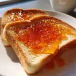 Brød med marmelade