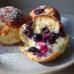 Fastelavnsboller med blåbær
