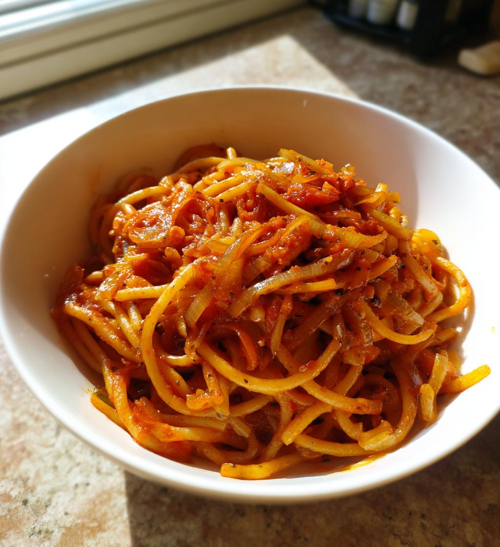Nudler med tomatsauce