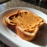 Toast med peanutbutter