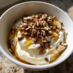Yoghurt med honning og nødder