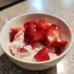 Jordbær-yoghurt dessert