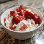 Kokos-jordbær dessert