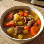 Oksekød-grøntsagssuppe